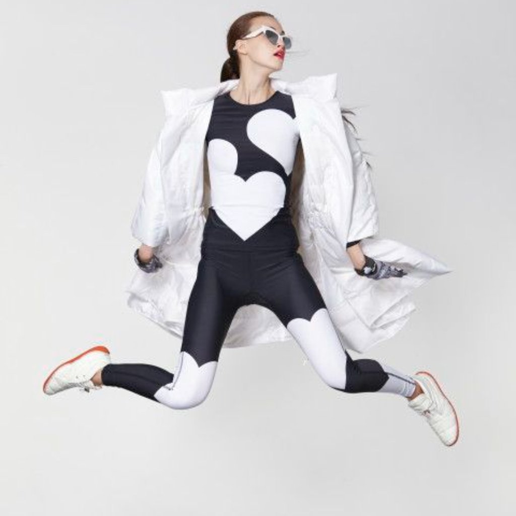 Black And White Heart Printed Leggings For Athletic Leisure Fitness Size Small